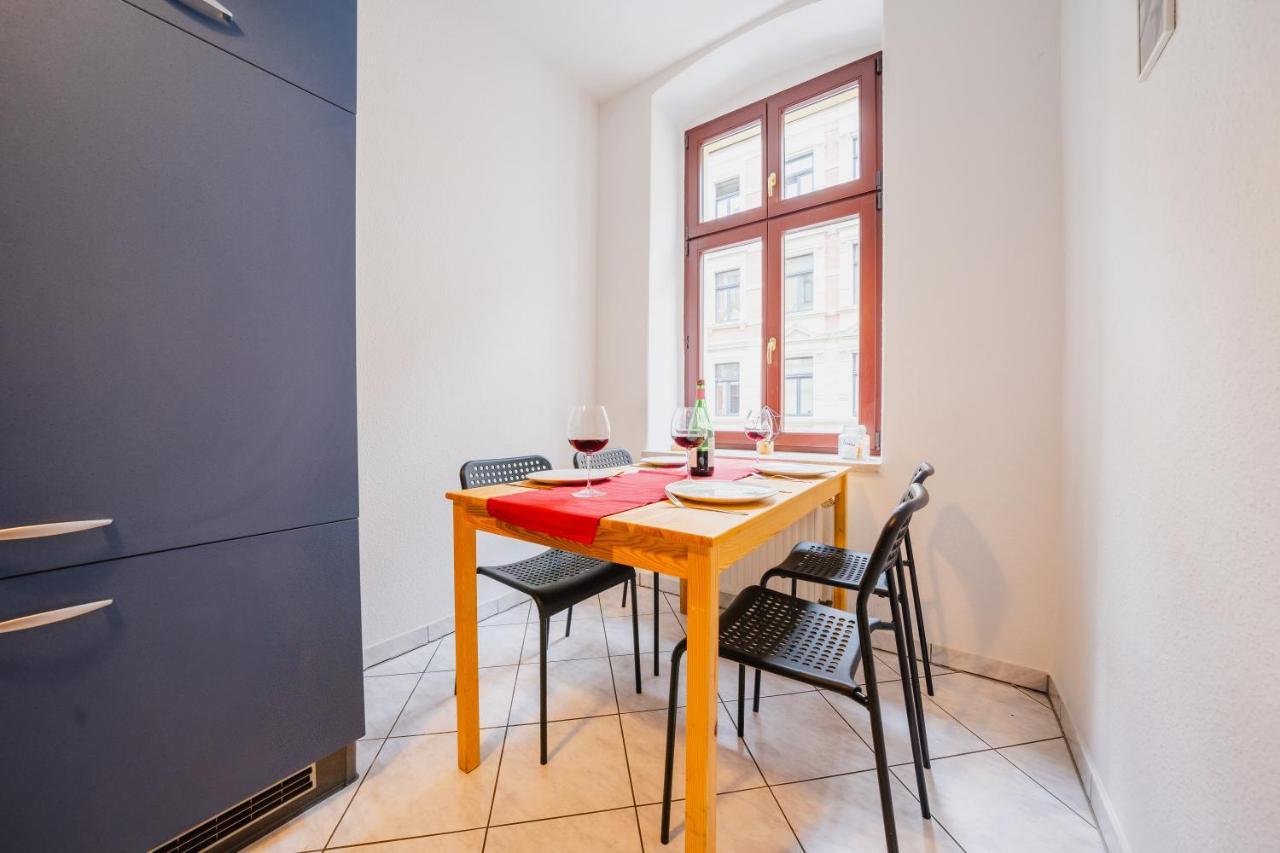 Blue Chili 08 - Magdeburg 2-Zimmer Altbau, Wi-Fi, 5 Pax Luaran gambar