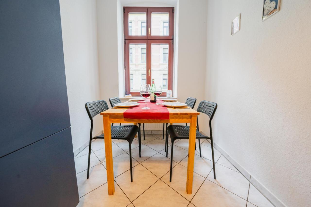 Blue Chili 08 - Magdeburg 2-Zimmer Altbau, Wi-Fi, 5 Pax Luaran gambar